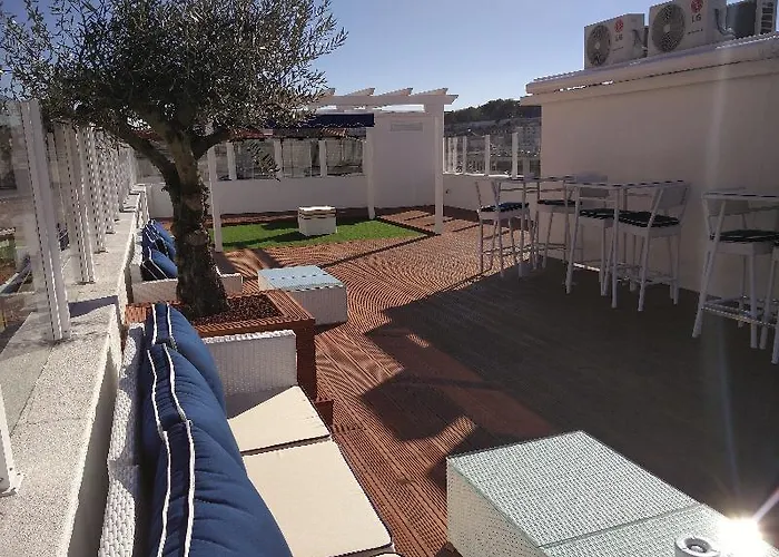 Гостевой дом Terrace Special For Groups Up To 19 Guests Лиссабон